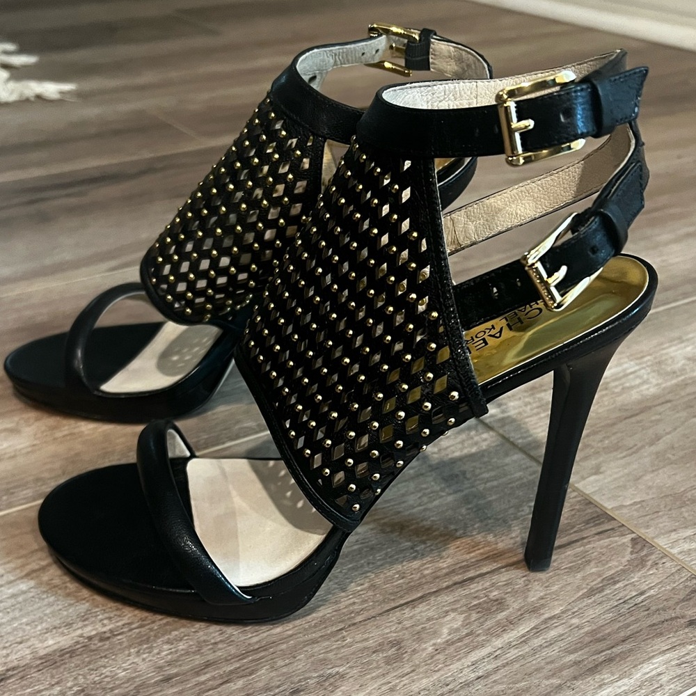 Micheal Kors Black leather open toe gladiator high heel sandal golf stuff 10M